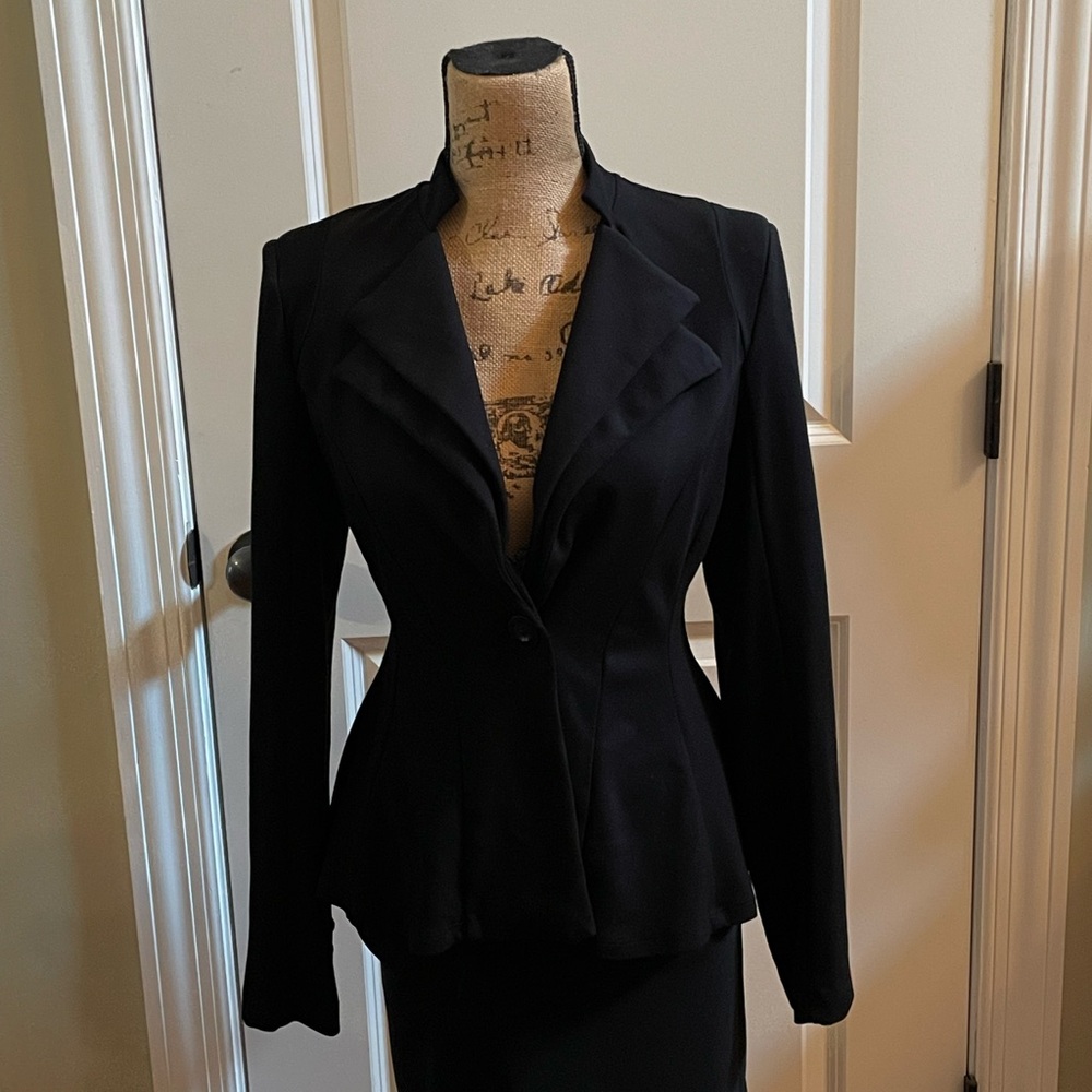 Hybrid & Company Classic Black Women's Blazer